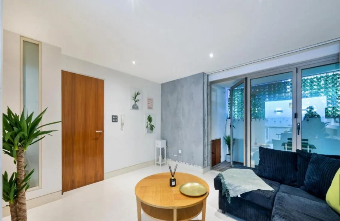 Chic Apt Sleeps Up To 4 Guests In Heart Of London Bridge United Kingdom